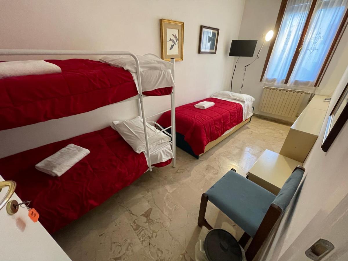 Royal Guest House Venice Exterior photo